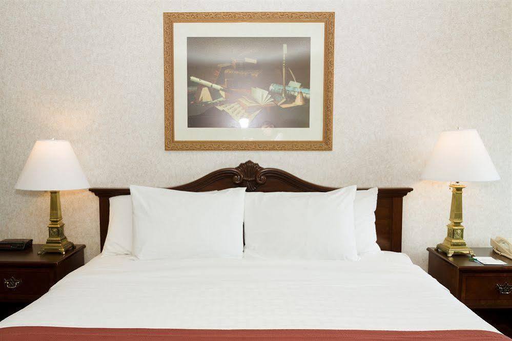 Baymont By Wyndham Sioux Falls North,I-29,Russell St, Airport Екстер'єр фото