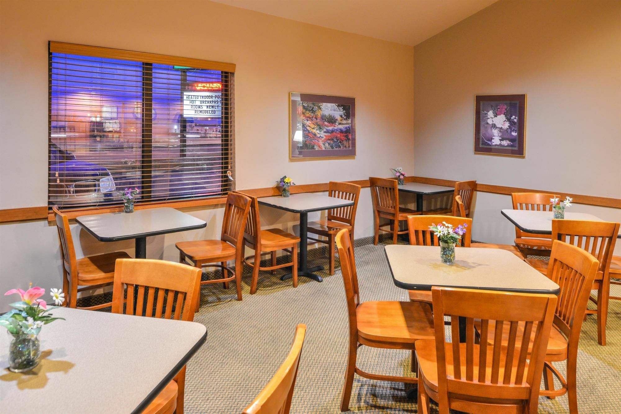 Baymont By Wyndham Sioux Falls North,I-29,Russell St, Airport Екстер'єр фото